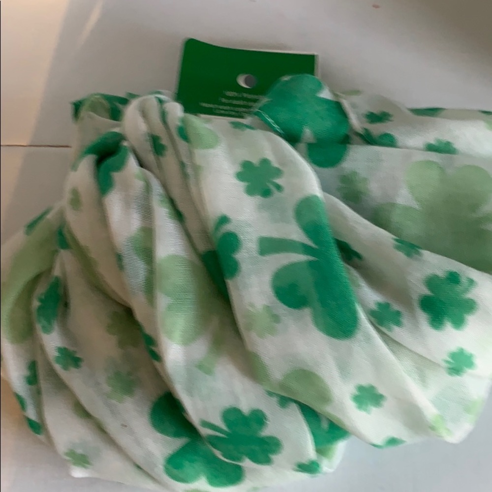 Scarf - Picture 2 of 4